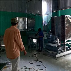 Lắp đặt máy hạ thủy phần công ty mật ong Bảo Nguyên